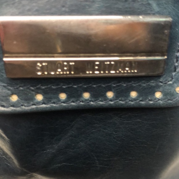 STUART WEITZMAN dark emerald green soft leather shoulder handbag. - Picture 4 of 16